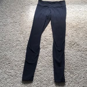 Lululemon black leggings size 4